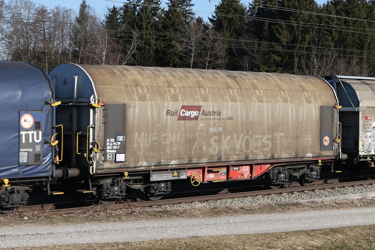 4674 149 (Shimmns) von  RCA  am 3. M�rz 2022 bei Grabenst�tt.