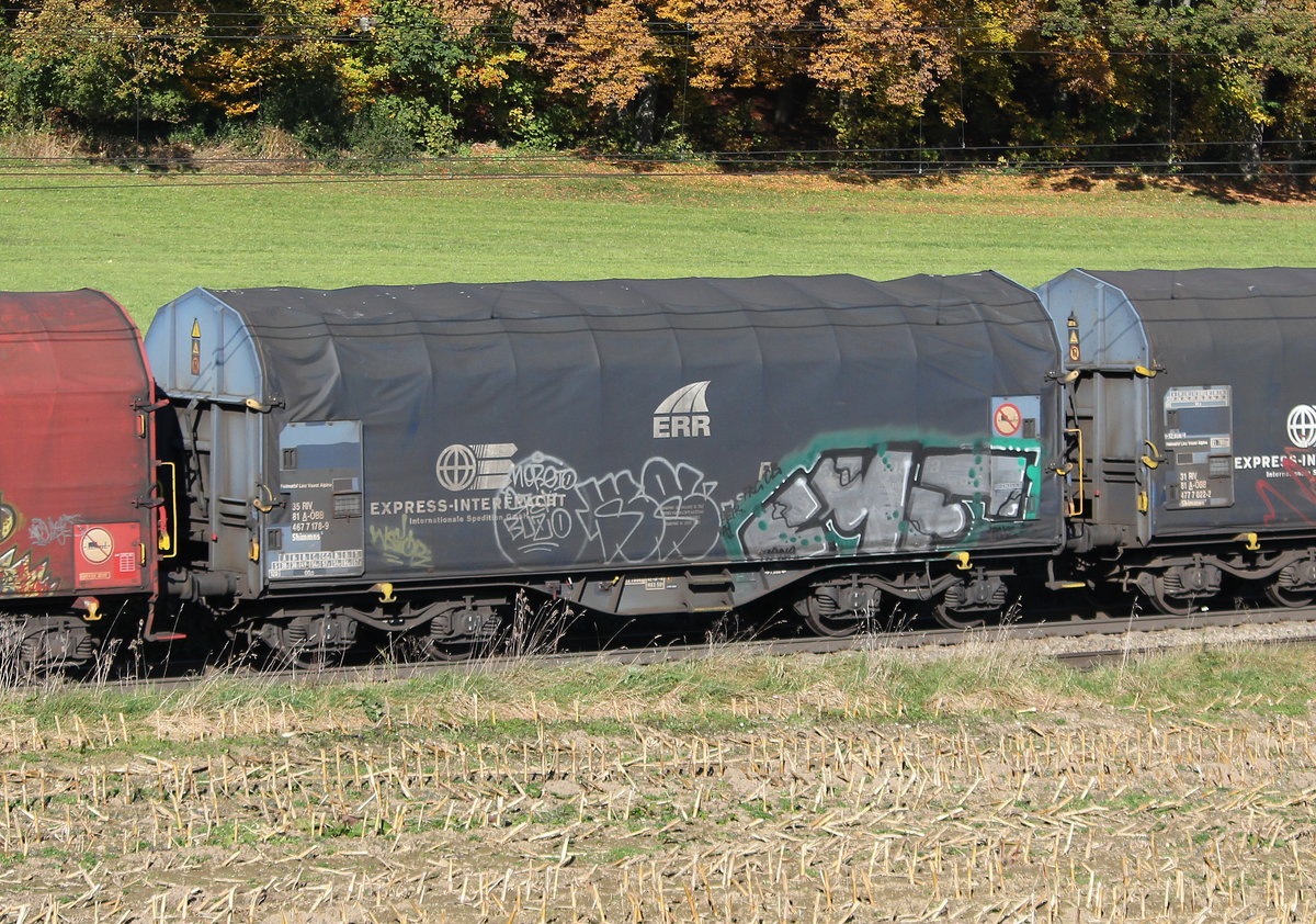4677 178-9 (Shimmns) am 31. Oktober 2016 bei Traunstein.