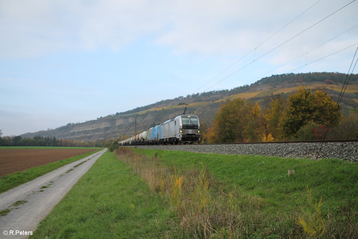 6193 089 + 1293 901 ziehen bei Thüngersheim den Slurry Kreideschlamm Zug aus Schwed/Oder in Richtung Süden. 27.10.24