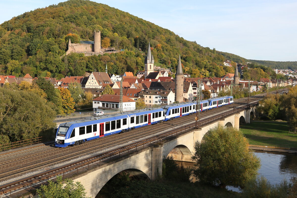 648 343, 648 342 und 648 345 der  Bayerischen Regiobahn  am 11. Oktober 2022 bei Gem�nden am Main.