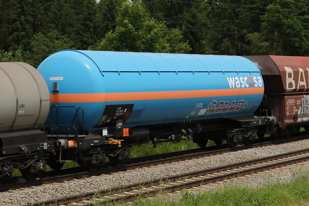 7818 997 (Zags) von  WASCOSA  am 8. Juni 2021 bei Grabenst�tt.