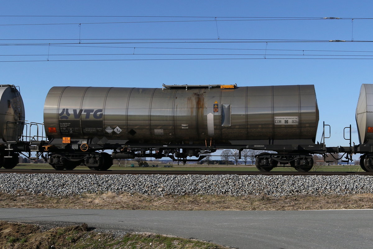 7833 505 (Zacens) von VTG  am 1. M�rz 2020 bei �bersee.