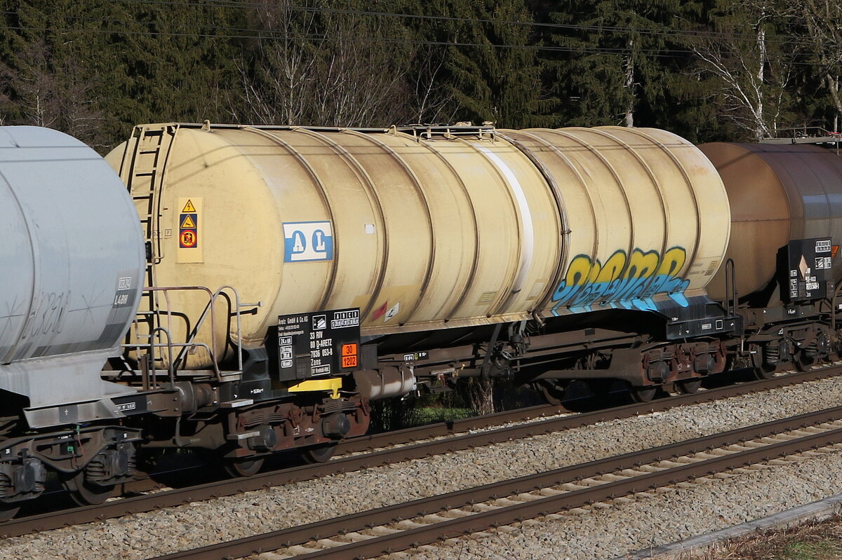 7836 063 (Zans) der  ARETZ GmbH  am 31. Dezember 2021 bei Grabenst�tt.