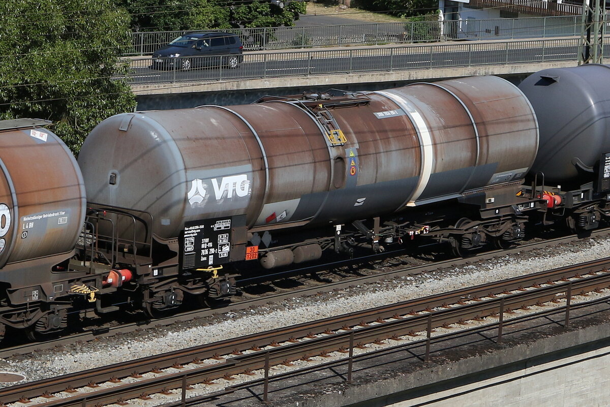 7836 290 (Zans) von  VTG  am 8. August 2022 bei Gem�nden.