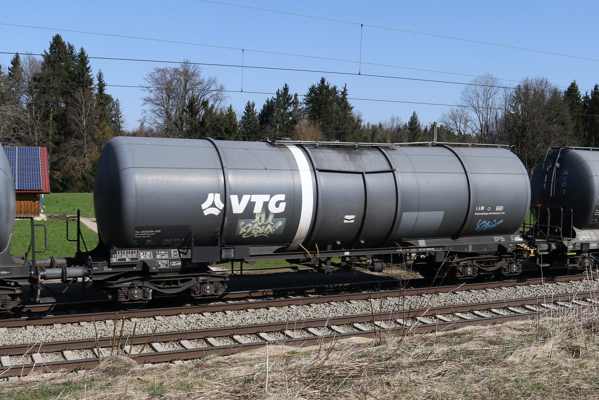 7840 375 (Zacns) von  VTG  am 19. M�rz 2020 bei Grabenst�tt.