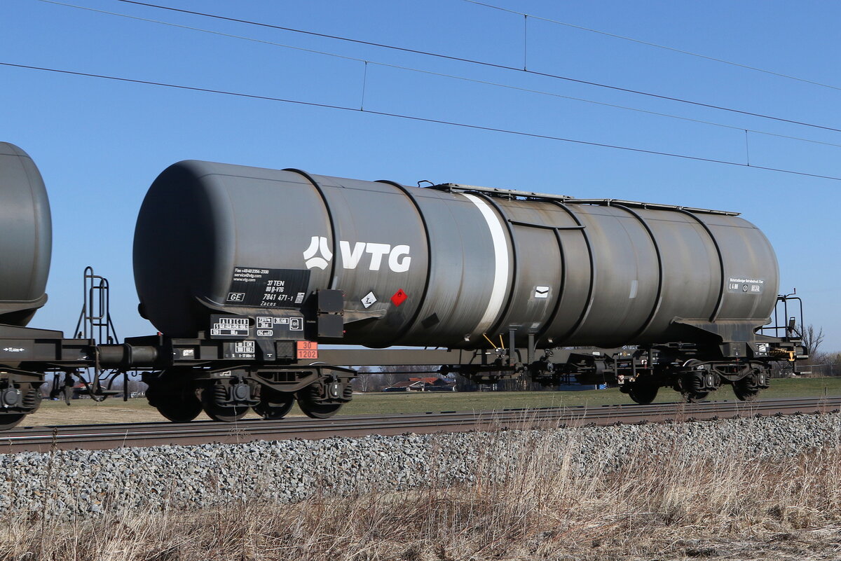 7841 471 (Zacns) von  VTG  am 28. Februar 22022 bei �bersee.