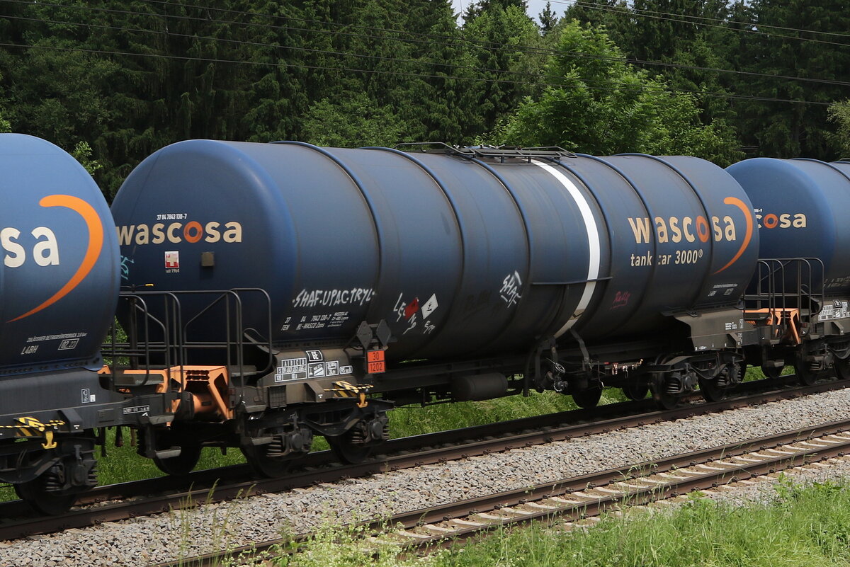 7843 130 (Zans) von  WASCOSA  am 10. Juni 2021 bei Grabenst�tt.