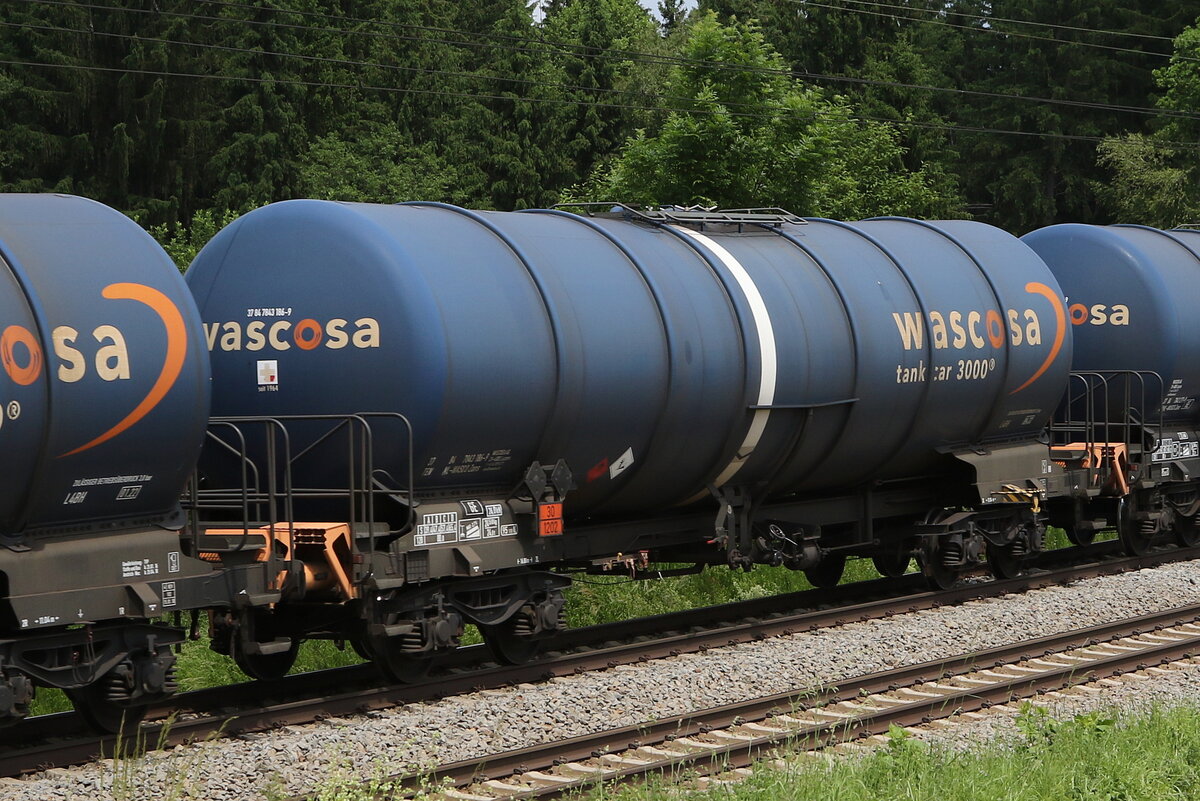 7843 186 (Zans) von  WASCOSA  am 10. Juni 2021 bei Grabenst�tt.