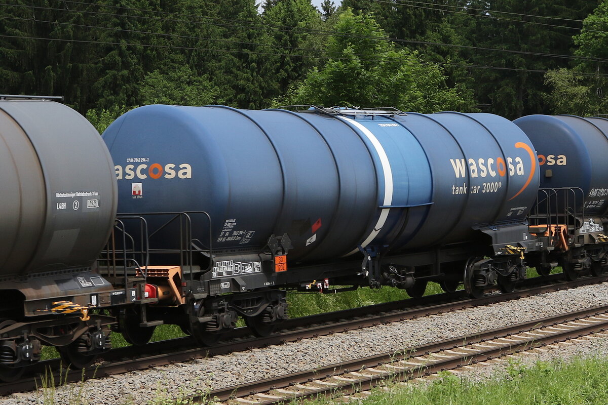 7843 294 (Zans) von  WASCOSA  am 10. Juni 2021 bei Grabenst�tt.