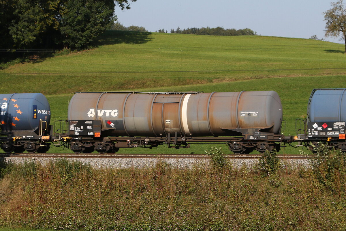 7844 652 (Zans) von  VTG  am 19. September 2024 bei Axdorf.