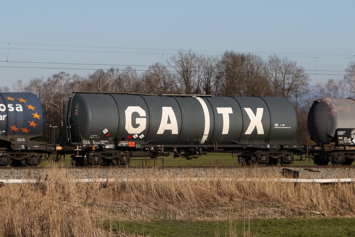 7846 886 (Zans) von  GATX  am 18. M�rz 2025 bei Bernau.