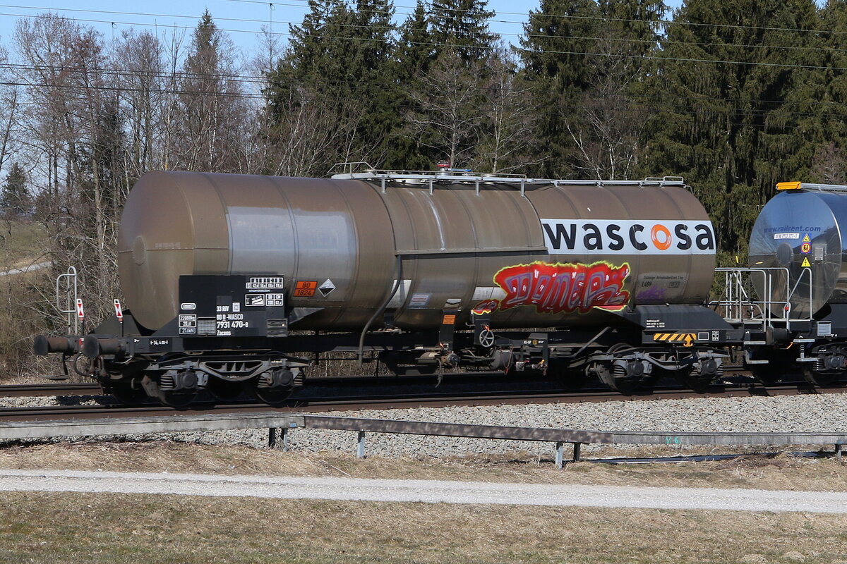 7931 470 (Zacens) von  WASCOSA  am 9. M�rz 2022 bei Grabenst�tt.