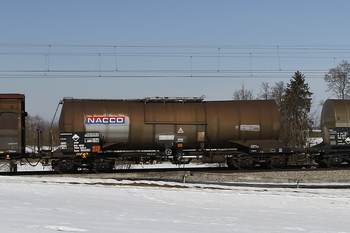 7931 525 (Zacens) von  NACCO  am 23. Februar 2019 bei Grabenst�tt.