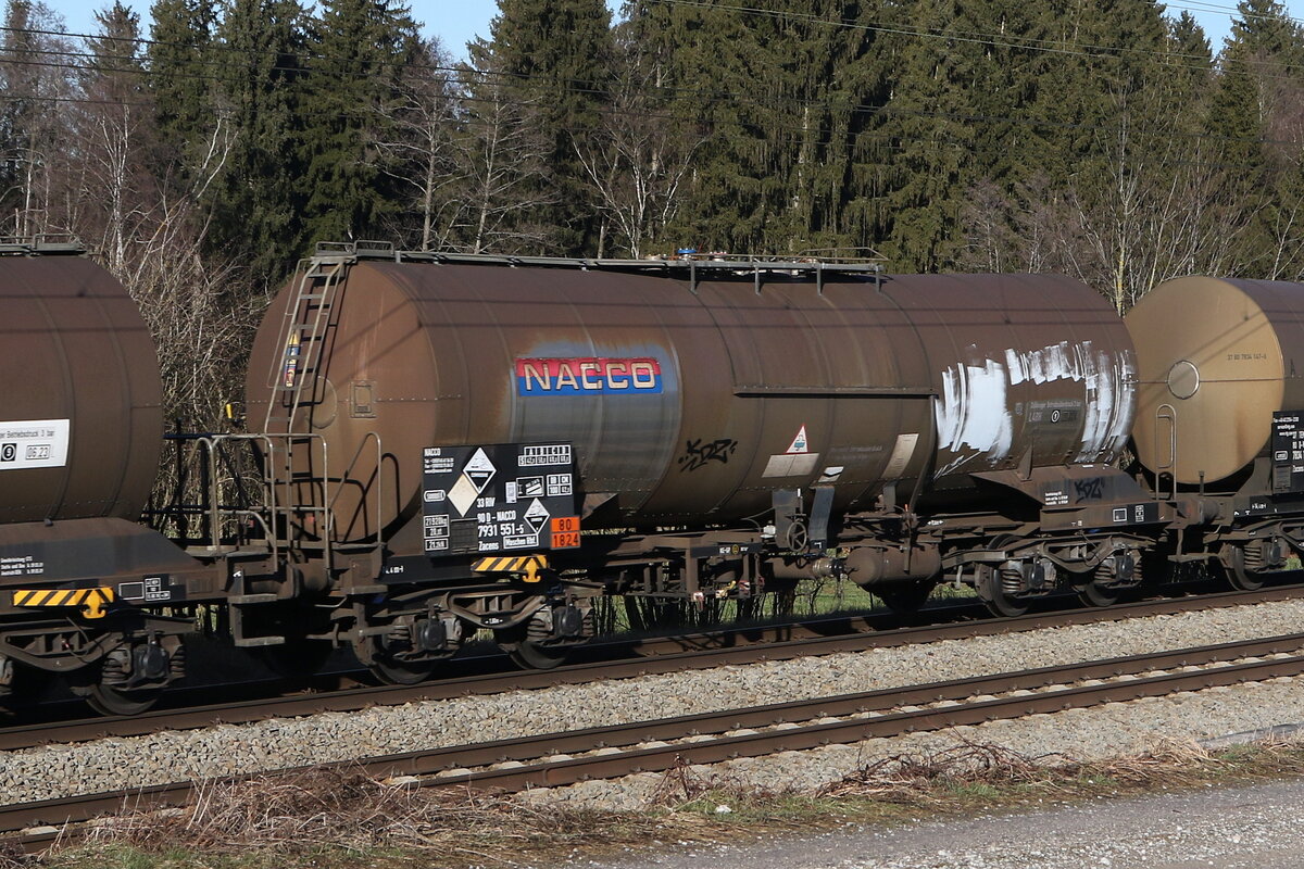 7931 551 (Zacens) von  NACCO  am 19. Januar 2022 bei Grabenst�tt.