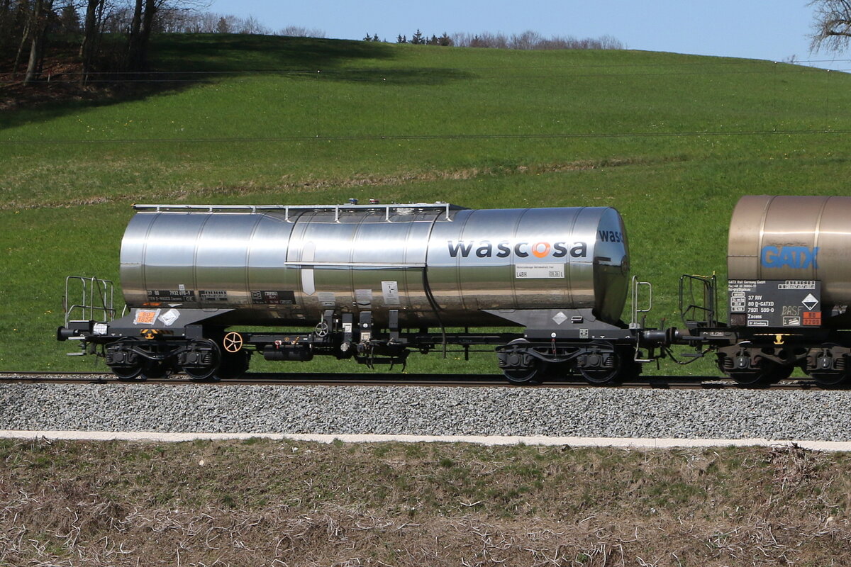 7932 698 (Zacens) von  WASCOSA  am 8. April 2025 bei Aaxdorf.