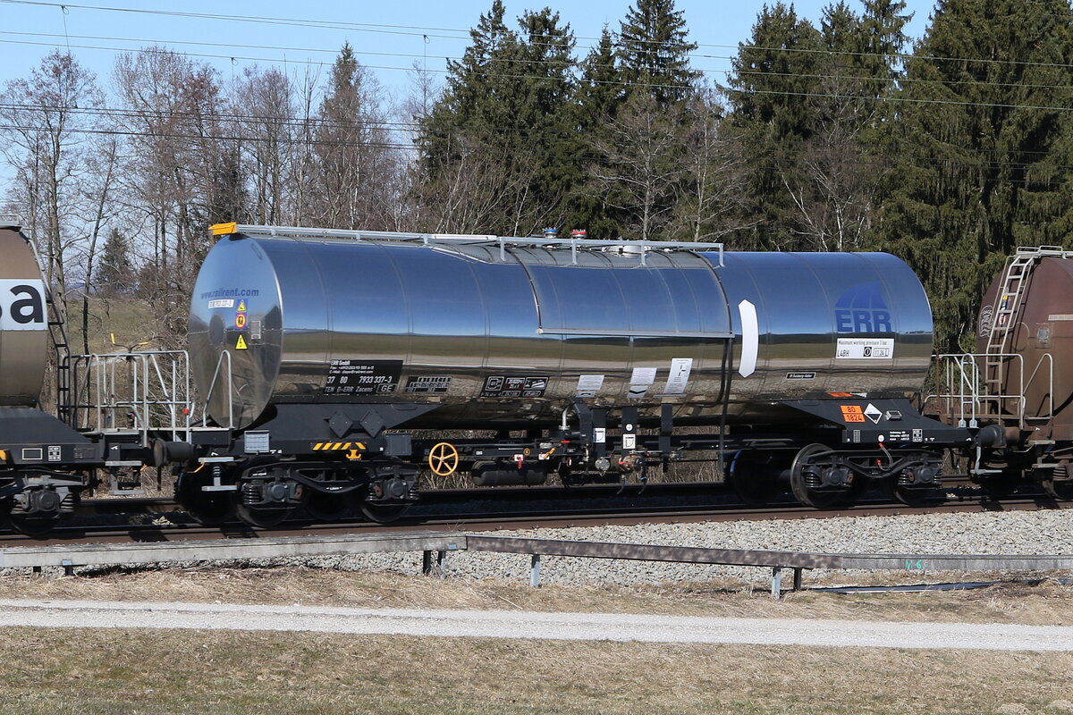 7933 337 (Zacens) von  ERR  am 9. M�rz 2022 bei Grabenst�tt.