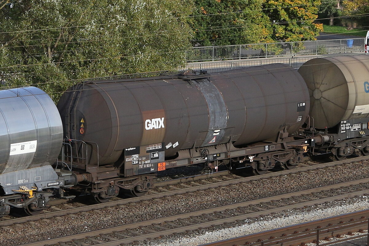 7978 609 (Zacs) von  GATX  am 10. Oktober 2022 bei Gem�nden.