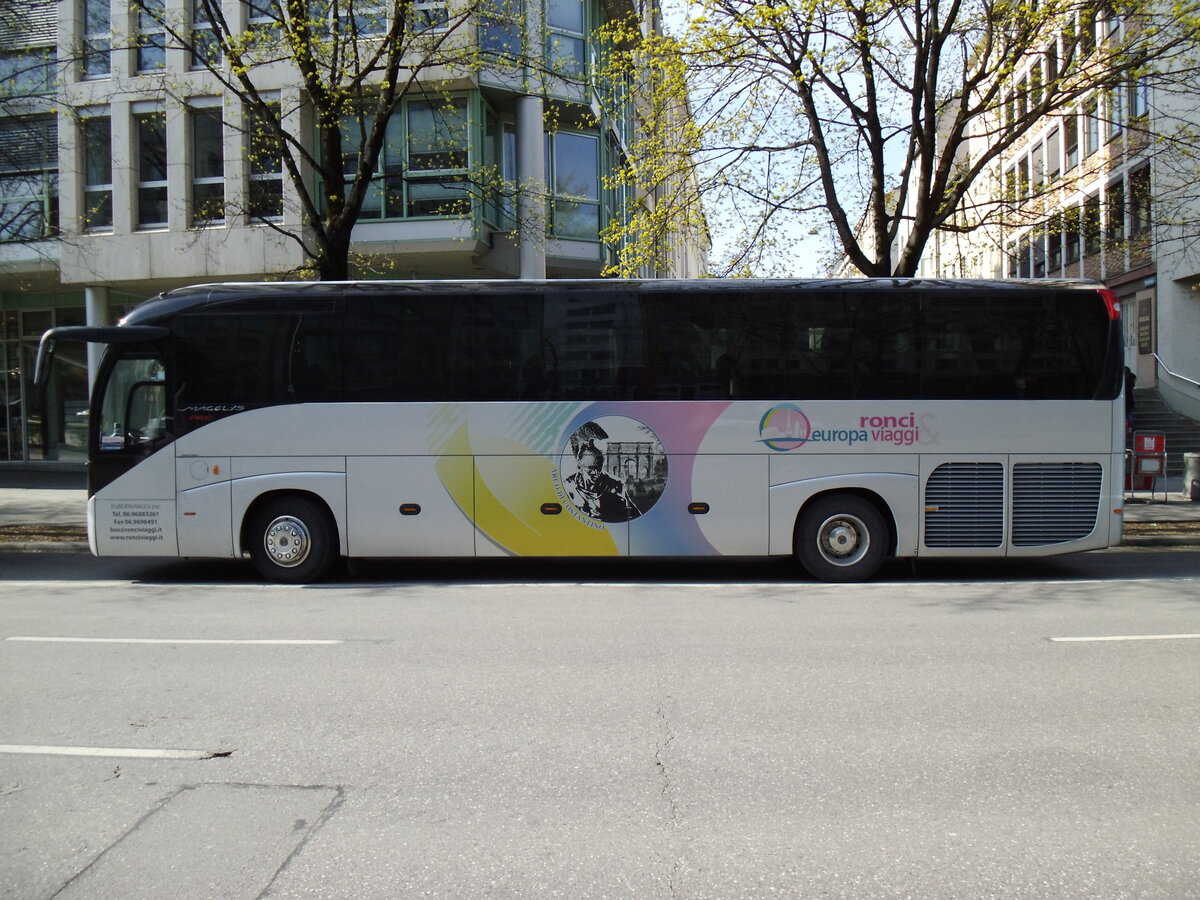 Aus Italien: Ronci, San Felice Circeo - Irisbus Magelys am 26. Mrz 2014 in Mnchen (Aufnahme: Martin Beyer)