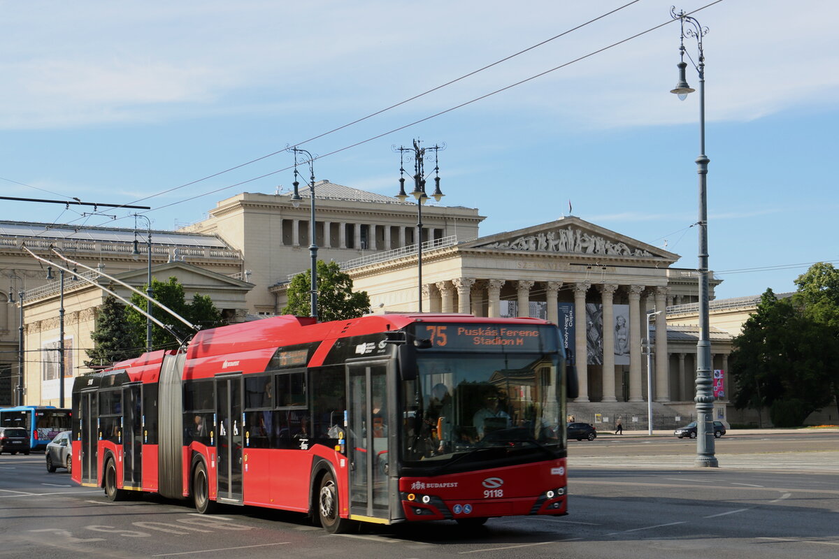 BKK Budapest - Nr. 9118 - Solaris Gelenktrolleybus am 13. Mai 2024 in Budapest (Aufnahme: Martin Beyer)