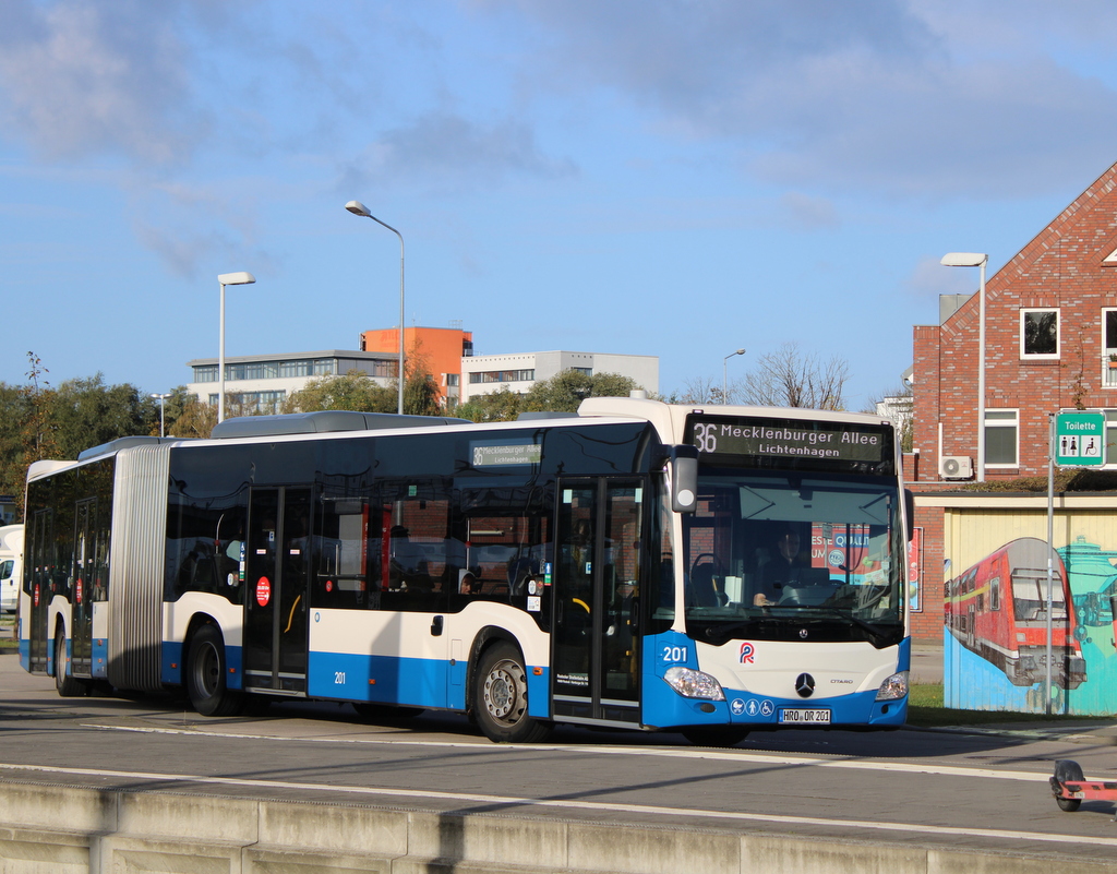 Citaro Schlenker als Linie 36 von Warnemnde Strand nach Mecklenburger Allee am 14.10.2023 in Warnemnde Werft.