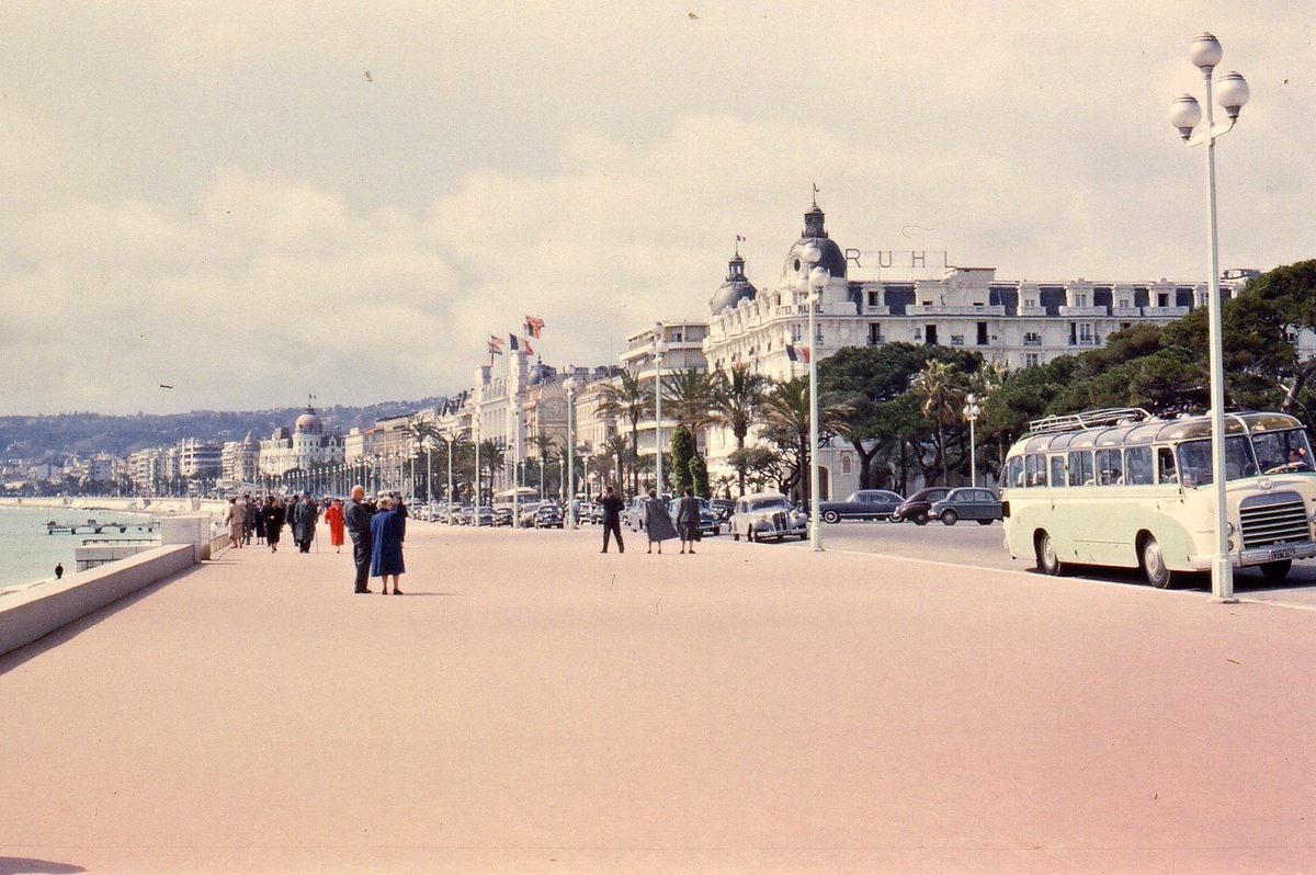 (D 017) - Aus dem Archiv; aus Deutschland: ??? - 31-8766 - Setra um 1955 in Nice, Hotel Ruhl