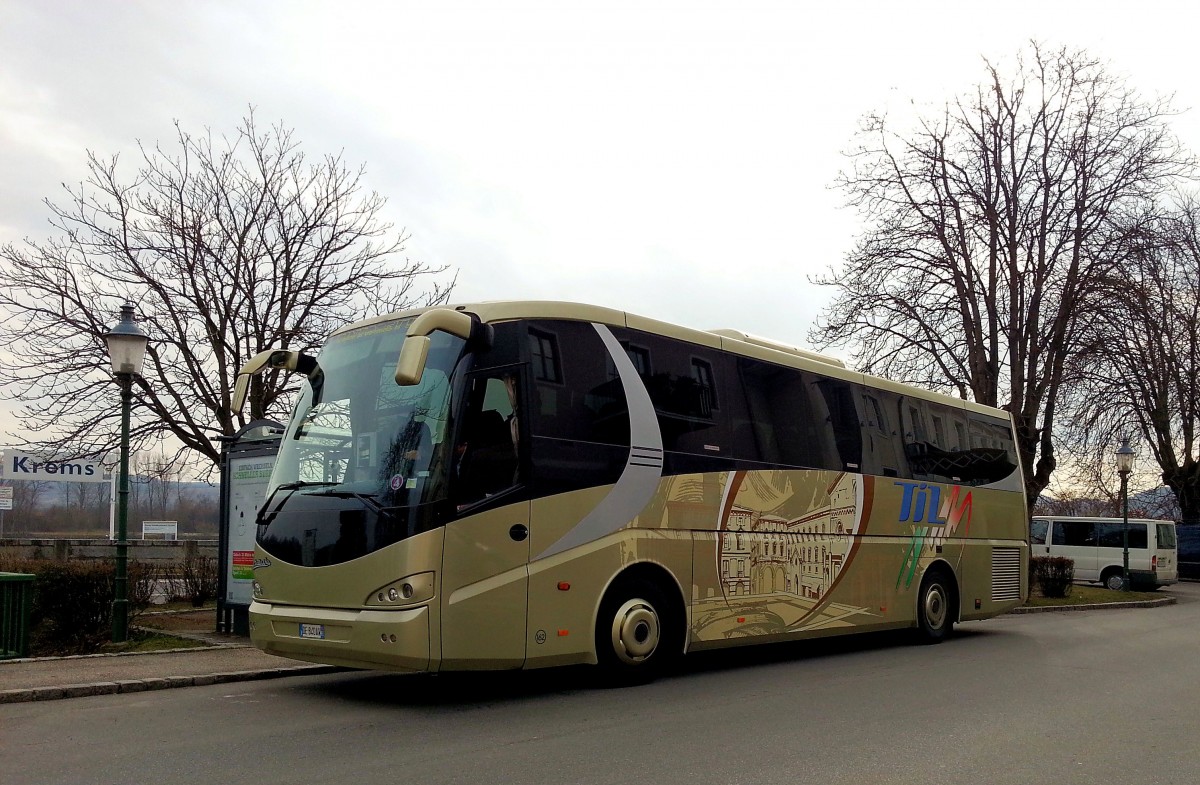 DAF DALLAVIA aus Italien am 28.2.2014 in Krems gesehen.