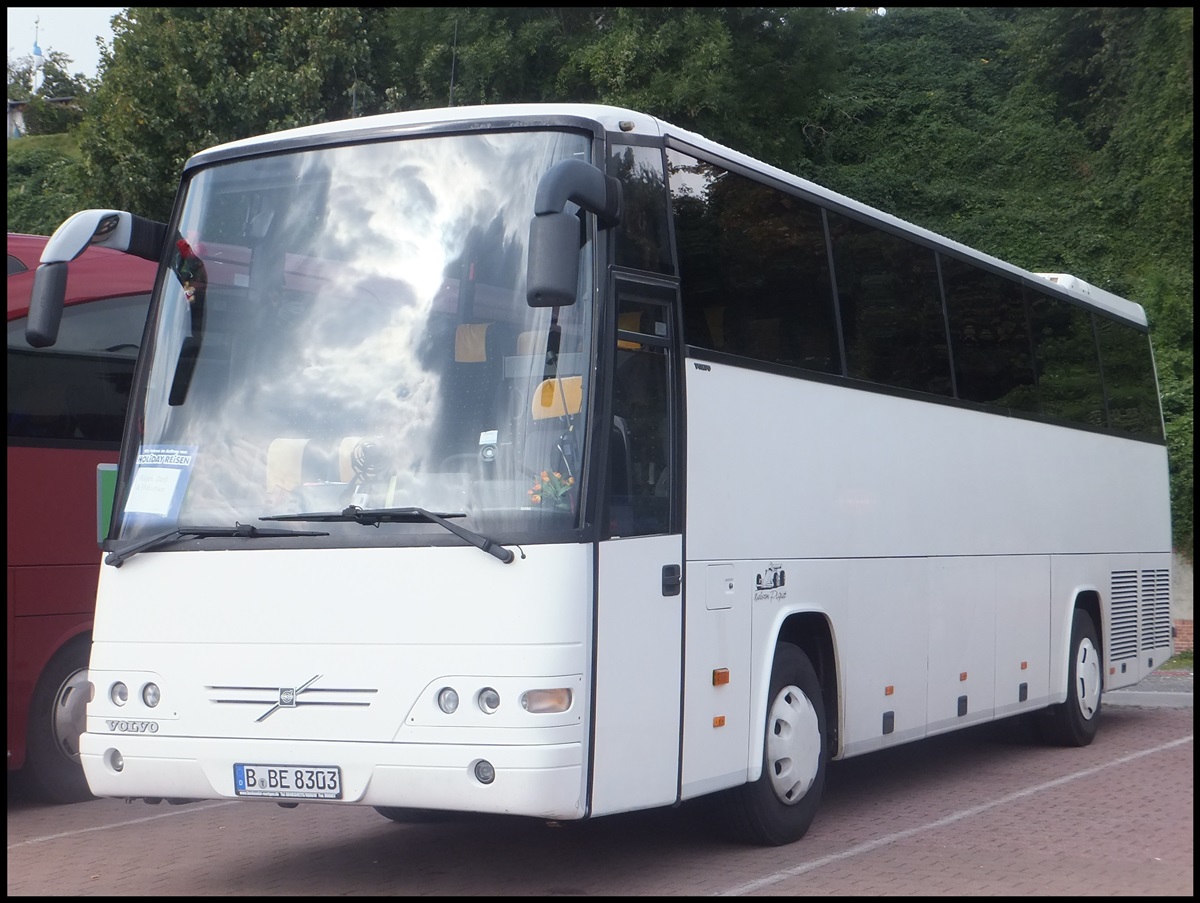 Drgmller-Volvo B 12-500 H von Omniko Reisen aus Deutschland im Stadthafen Sassnitz.