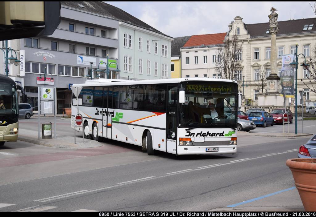 Ein SETRA S 319UL von Dr. Richard (Wien) unterwegs im Weinviertel in NÖ.