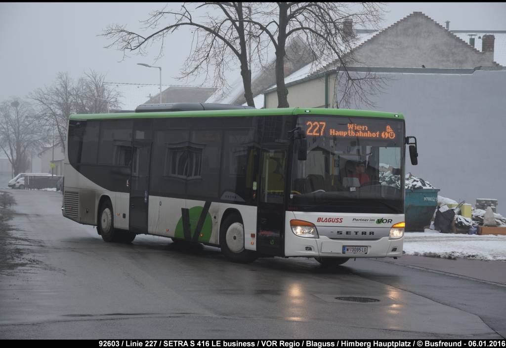 Ein SETRA S 416LE Business der Fa. Blaguss Reisen aus Wien unterwegs im VOR REGIO Design in Himberg (NÖ).