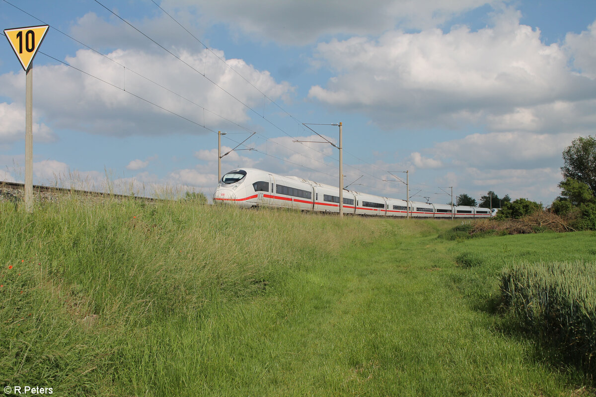 Ein unbekannter 408 als Umleiter ICE bei Uffenheim. 04.06.24