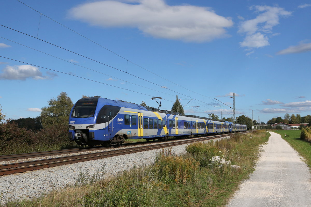 ET 314 aus Salzburg kommend am 4. Oktober 2020 bei �bersee am Chiemsee.