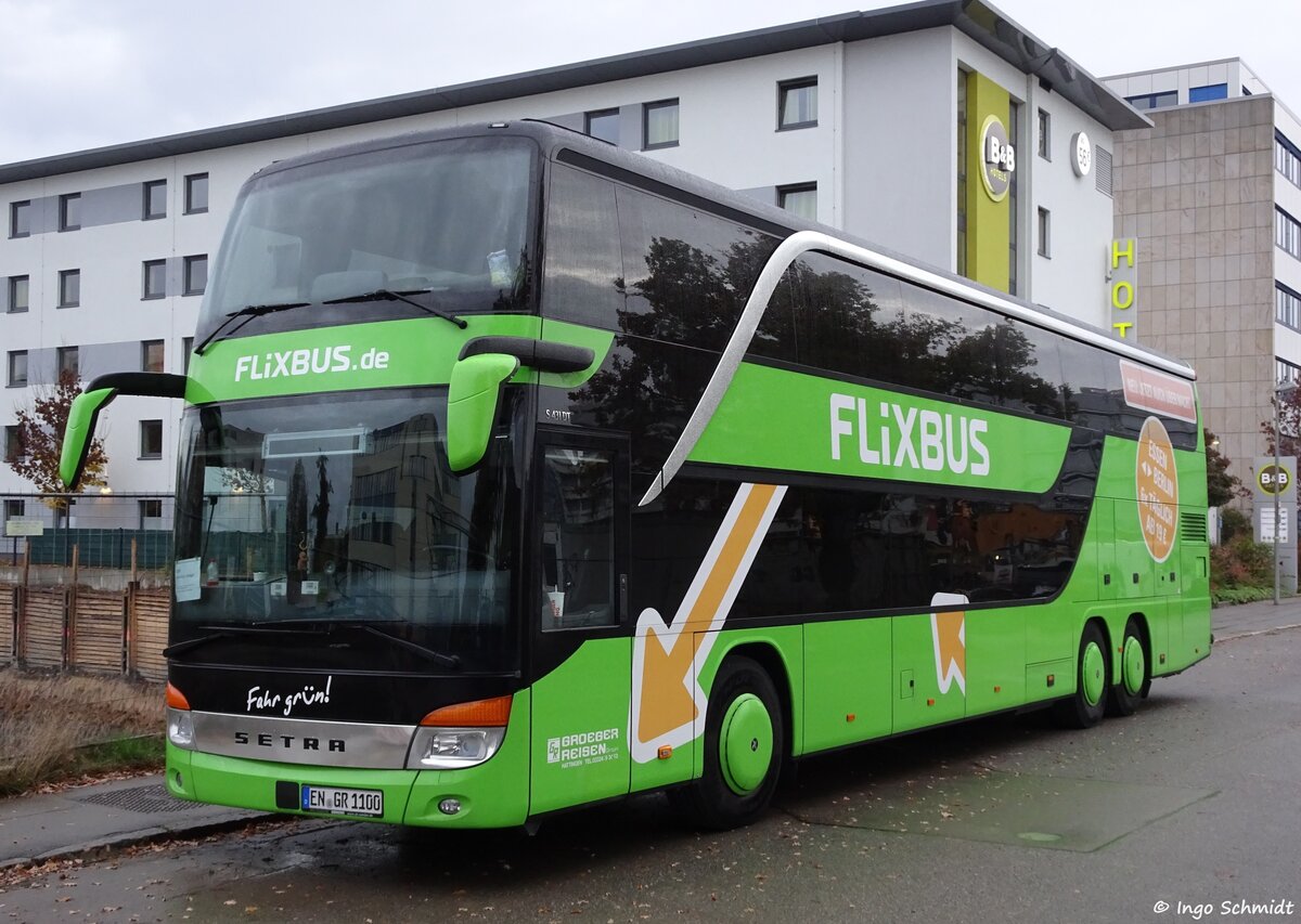 Groeger Reisen aus Hattingen | Flixbus | EN-GR 1100 | Setra 431 DT | 05.11.2016 in Stuttgart