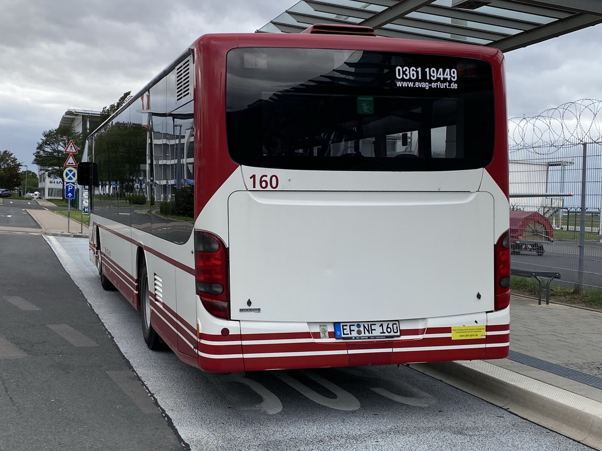 Heckpartie eines Setra S 415 der Stadtwerke Erfurt am Flughafen Erfurt-Weimar am 20. August 2020. 