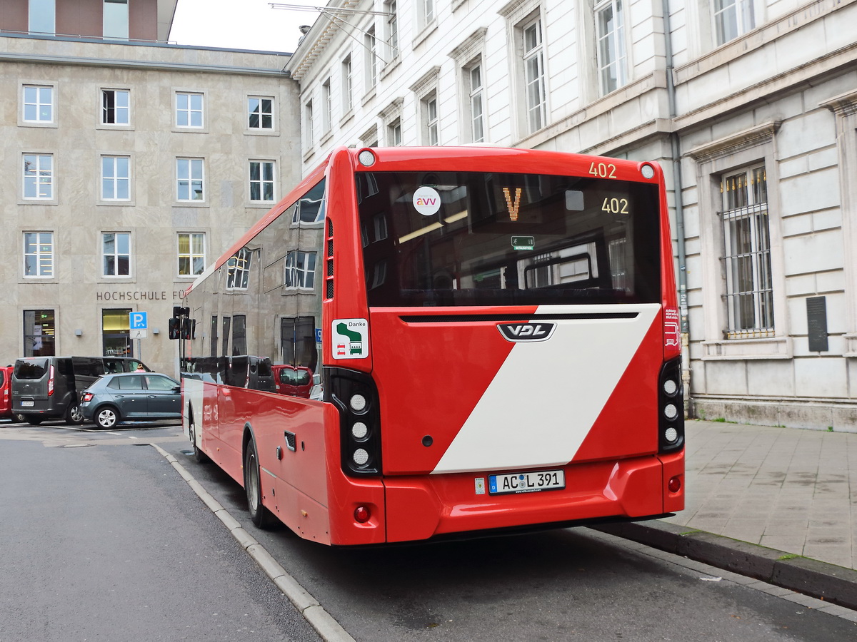 Heckpartie eines VDL Citea LLE, hier  der Wagen 402 der ASEAG am Theaterplatz am 09. Oktober 2020.