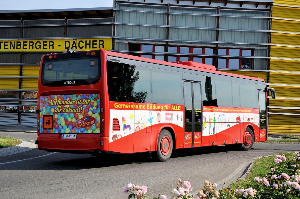 Irisbus Crossway aus Niedersterreich im Juni 2015 in Krems gesehen.