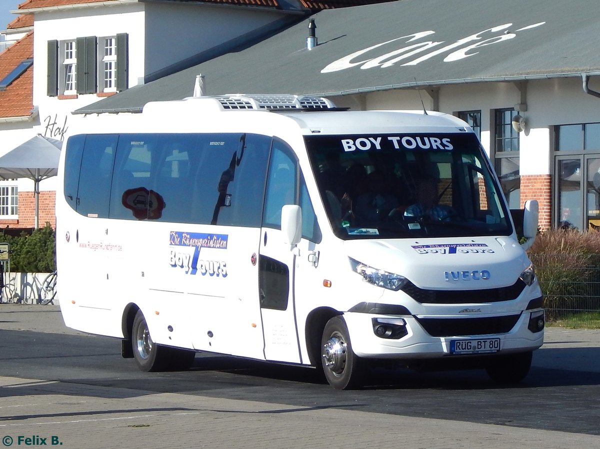 Irisbus Sunrise von BoyTours aus Deutschland im Stadthafen Sassnitz.