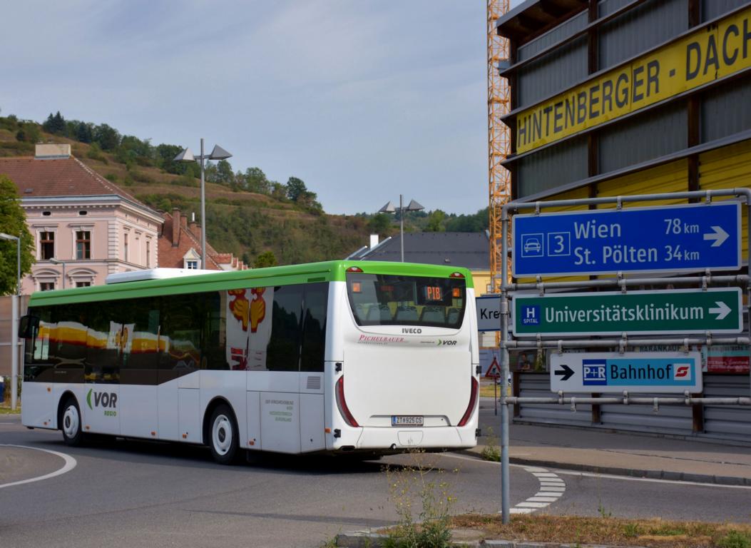 Iveco Crossway von Pichelbauer Reisen aus N.. 2017 in Krems.