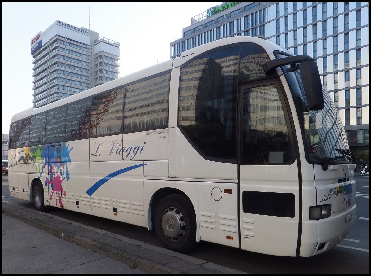 Iveco EuroClass von L. Viaggi aus Italien in Berlin.