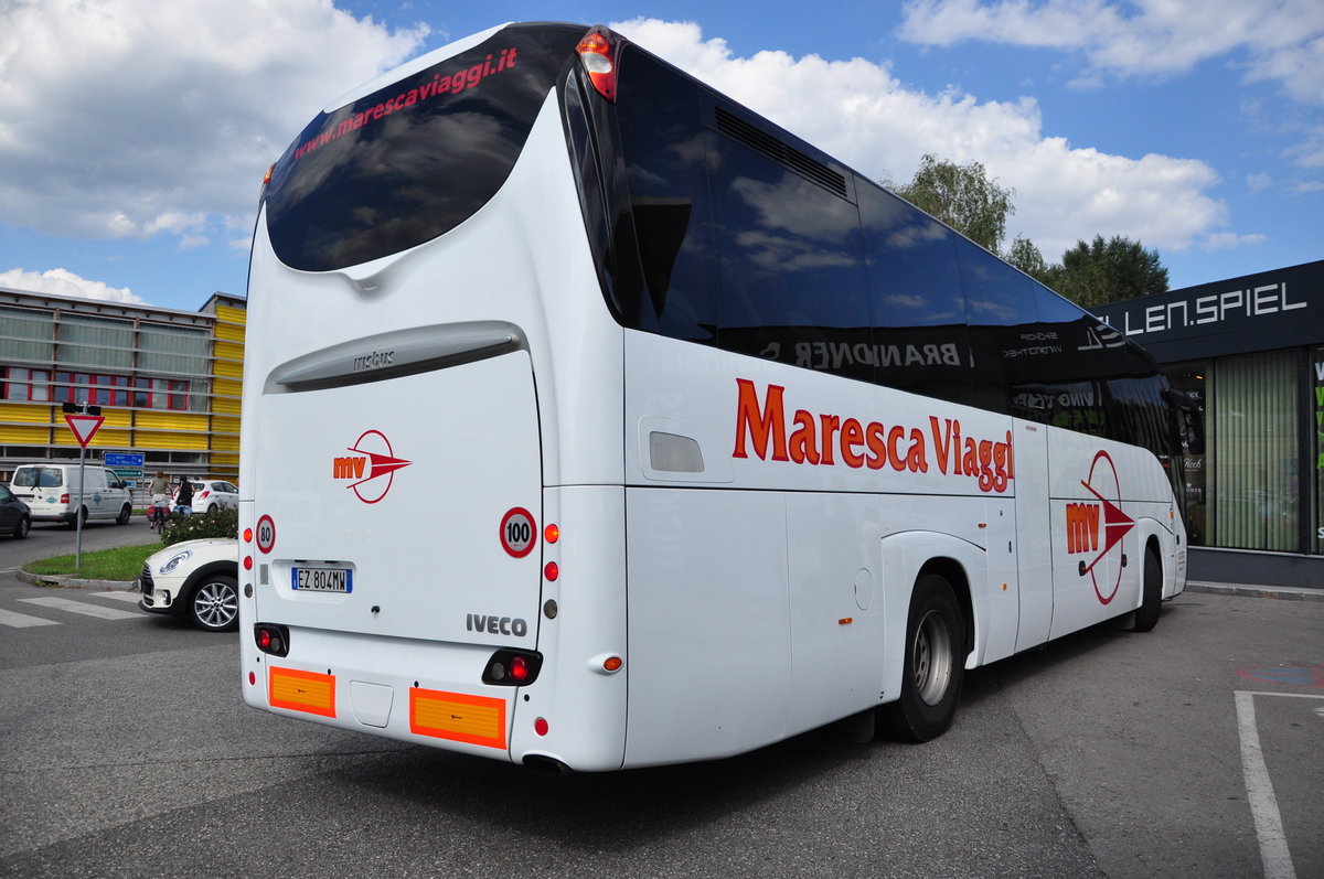 Iveco Irisbus Magelys Pro von Maresca Viaggi aus Italien in Krems gesehen.