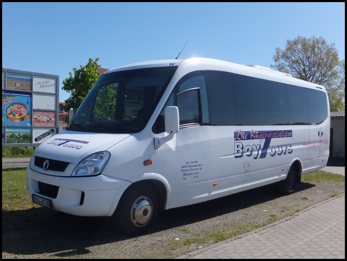 Iveco Sunrise von BoyTours aus Deutschland in Sassnitz.