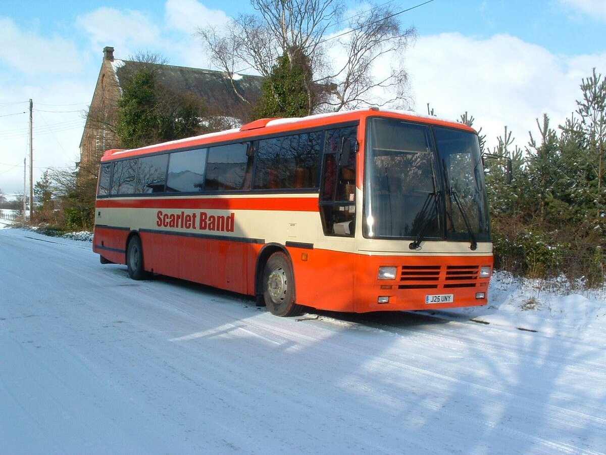 J25 UNY, a 1992 Leyland Tiger with Plaxton 321 C53F bodywork, new to Bebb, llantwit Fardre.
Built to a Duple design, after Duple ceased trading.

Seen here outside Bear Park Primary School, Bear Park, Durham, UK whilst operating a swimming contract. operated by Scarlet Band Coaches, West Cornforth, County Durham, on 30th November 2012.