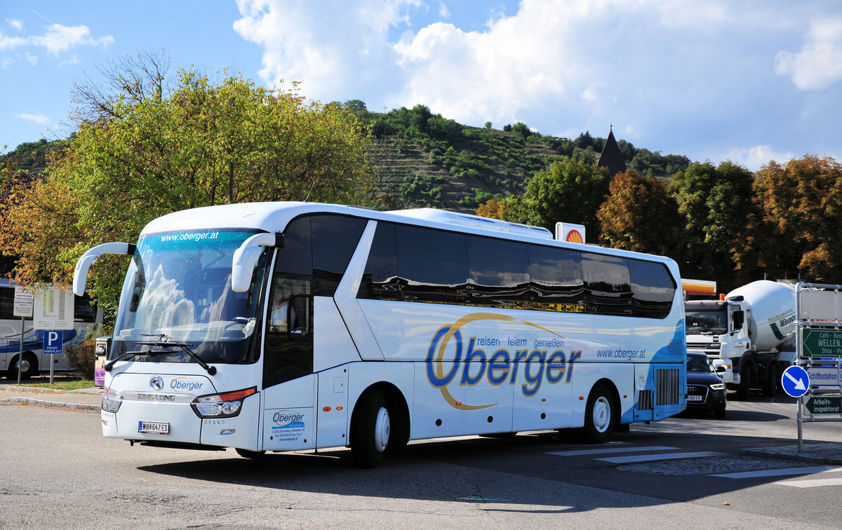 King Long von Oberger Reisen aus sterreich in Krems gesehen.