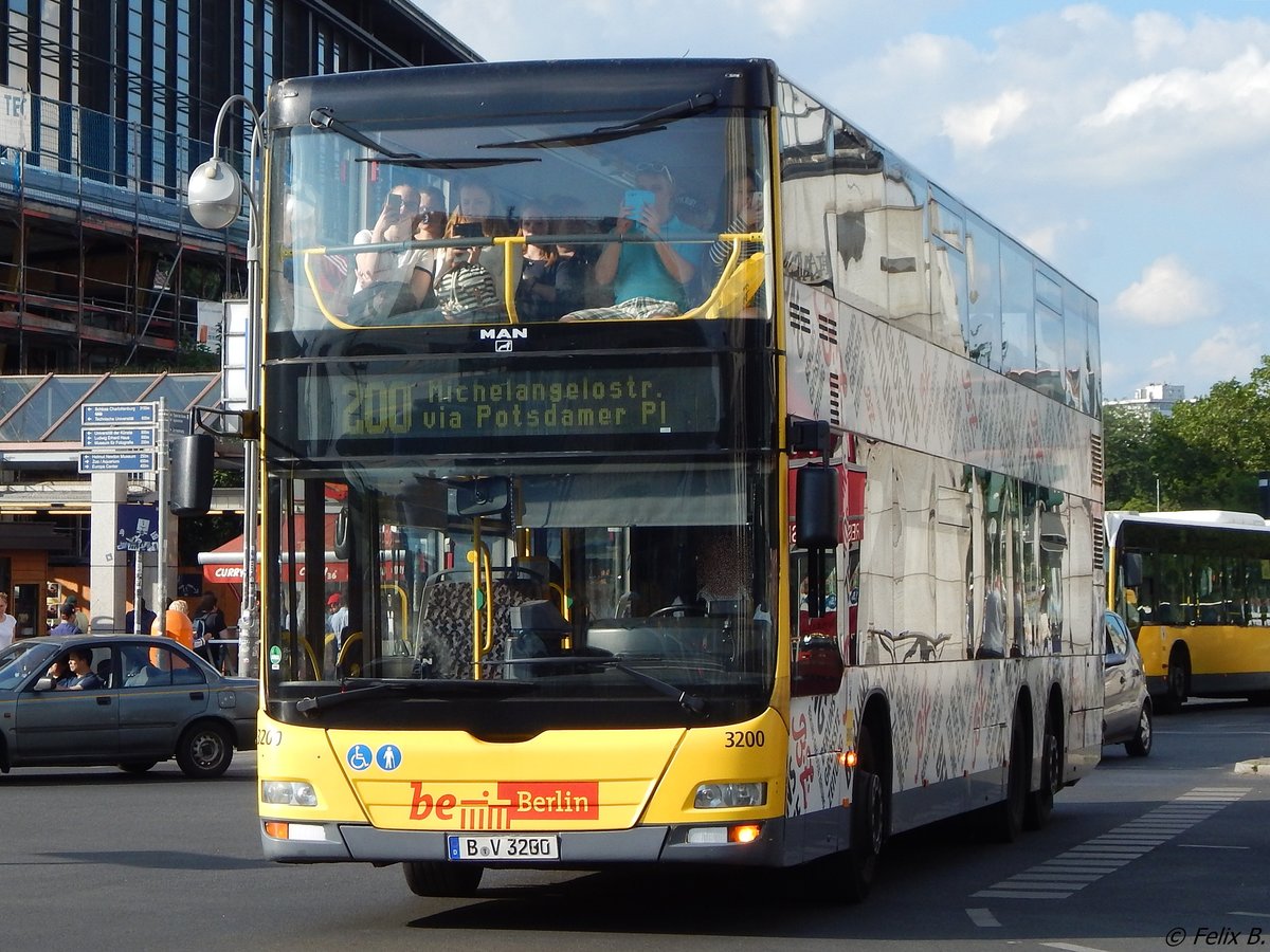 MAN Lion's City DD der BVG in Berlin. 