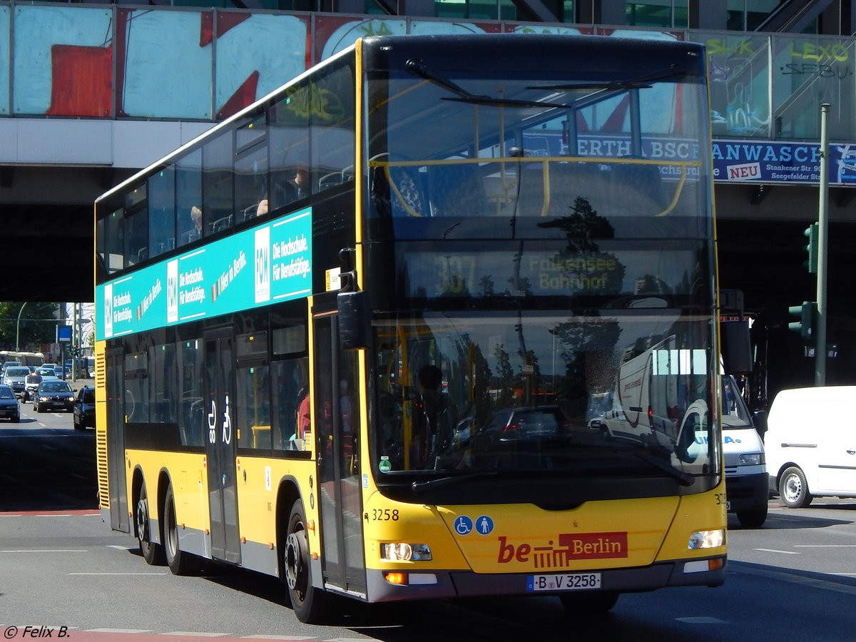 MAN Lion's City DD der BVG in Berlin.