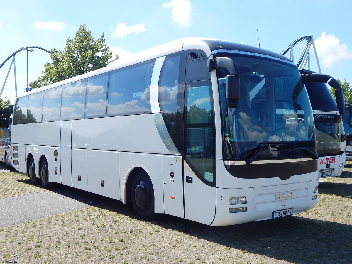 MAN Lion's Coach von Altan AV Reisen aus Deutschland am Europapark Rust.