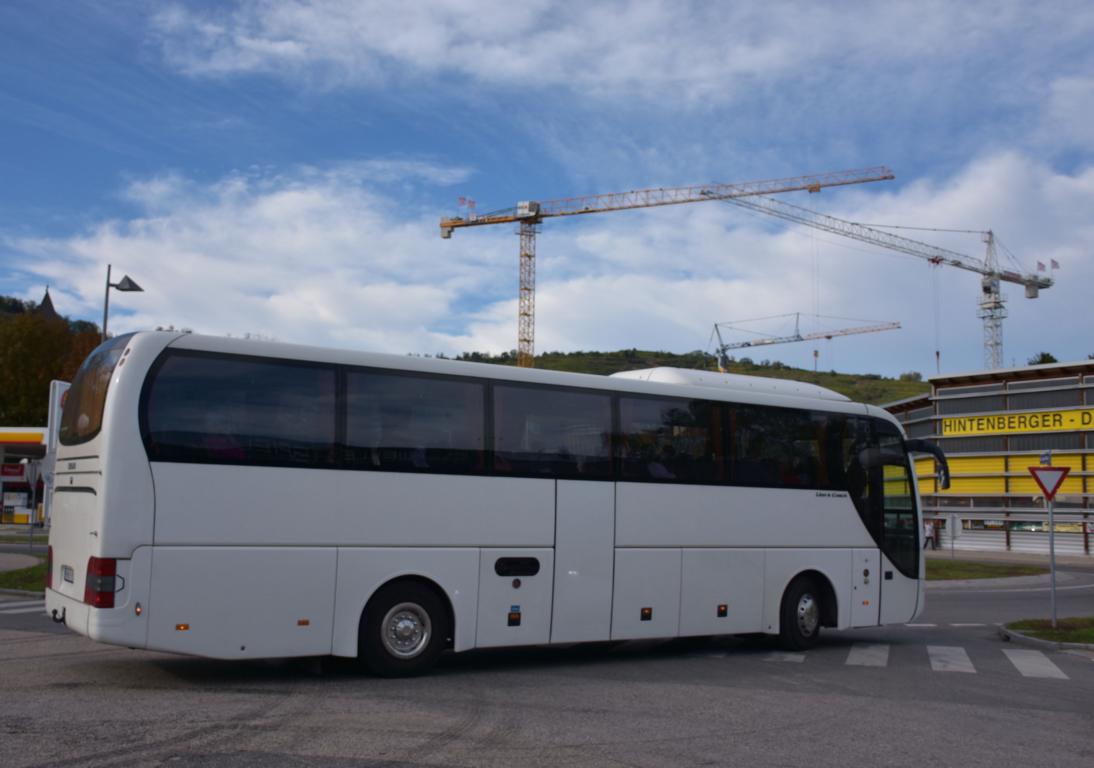 MAN Lion`s Coach aus Ungarn 10/2017 in Krems.