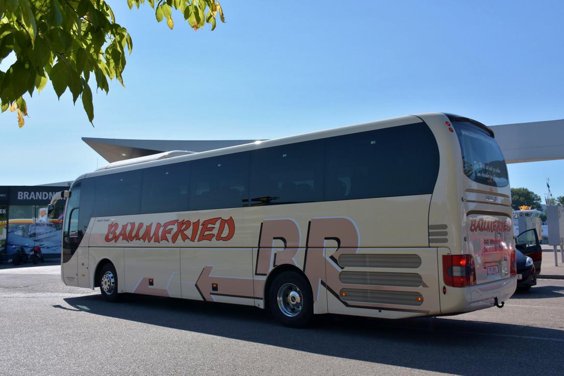 MAN Lion`s Coach von Baumfried Reisen aus sterreich 06/2017 in Krems.