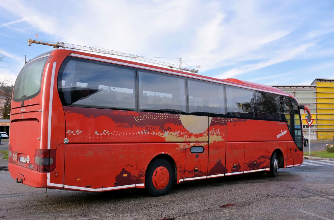 MAN Lion`s Coach D20,ex ARZT Reisen nun Szekeres Bus aus Ungarn im Okt. 2017 in Krems.