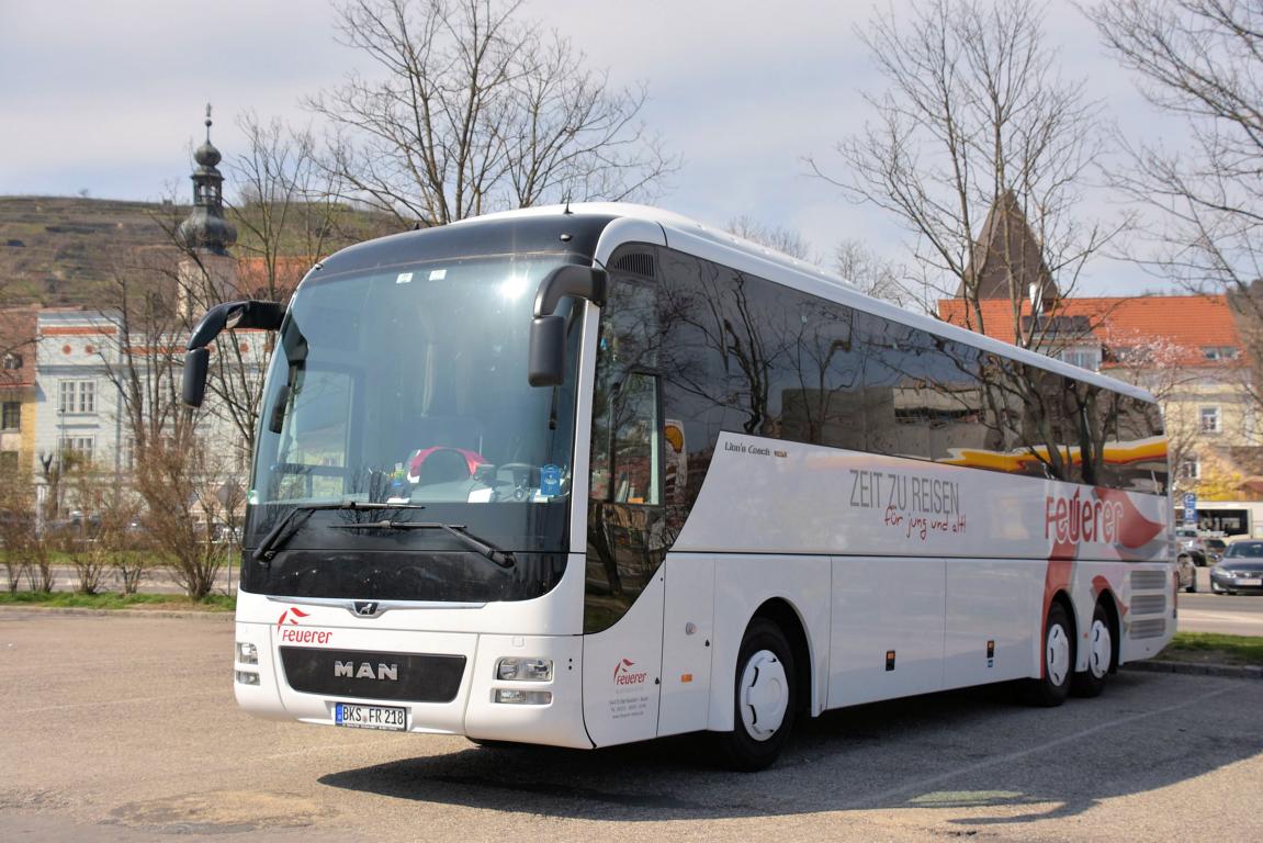 MAN Lion`s Coach von Feuerer Reisen aus der BRD 04/2018 in Krems.