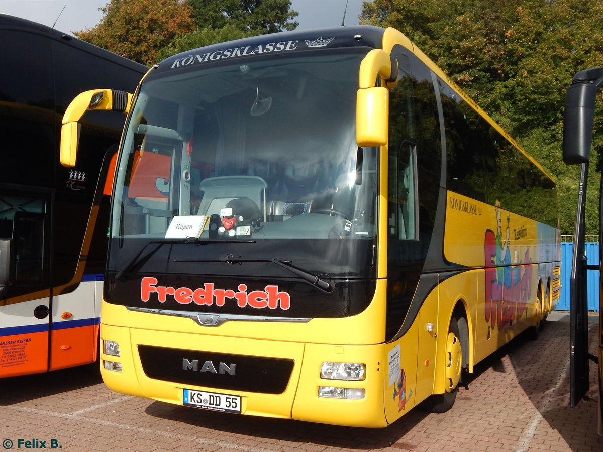 MAN Lion's Coach von Fredrich aus Deutschland im Stadthafen Sassnitz.